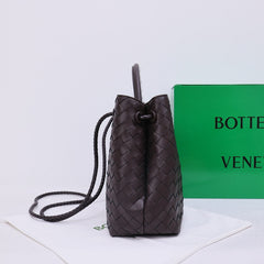 BV MEDIUM ANDIAMO 32 BROWN LAMBSKIN GOLD HARDWARE