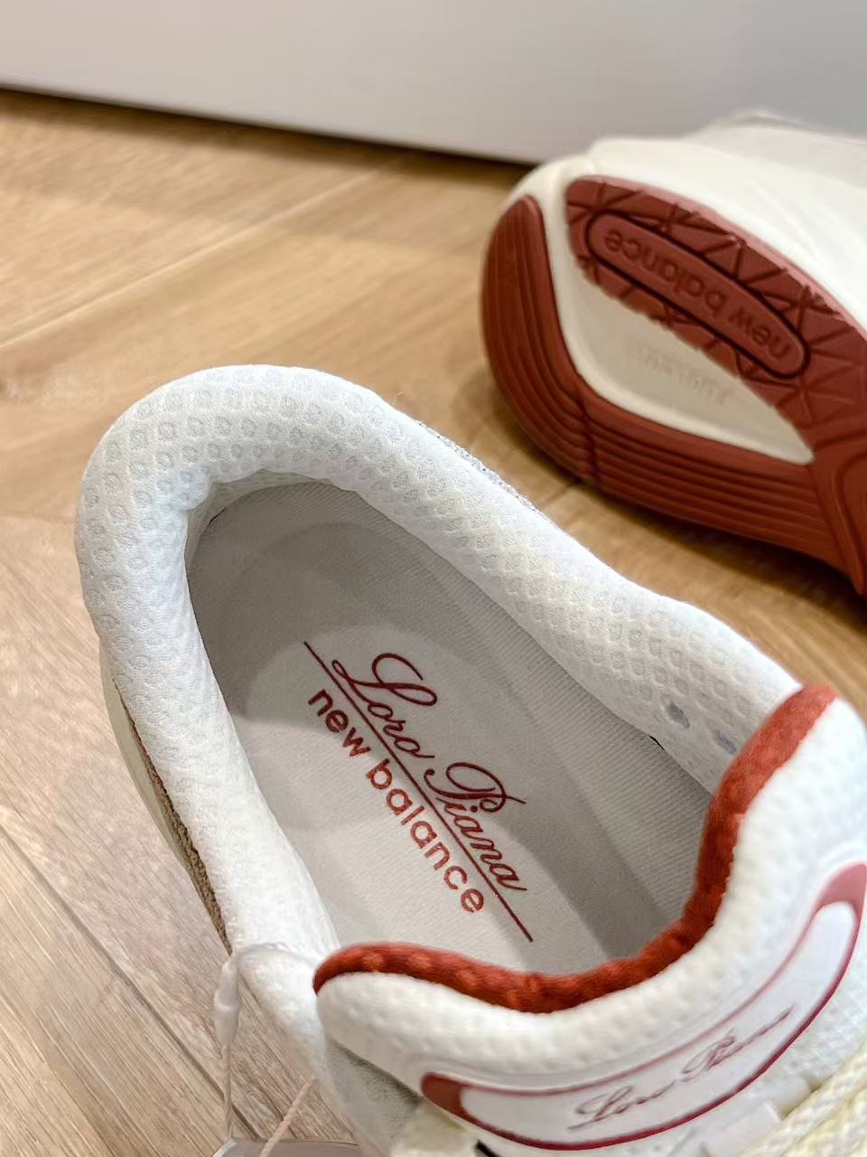 LP&NB CLASSIC BISCUIT SNEAKERS WHITE SUEDE