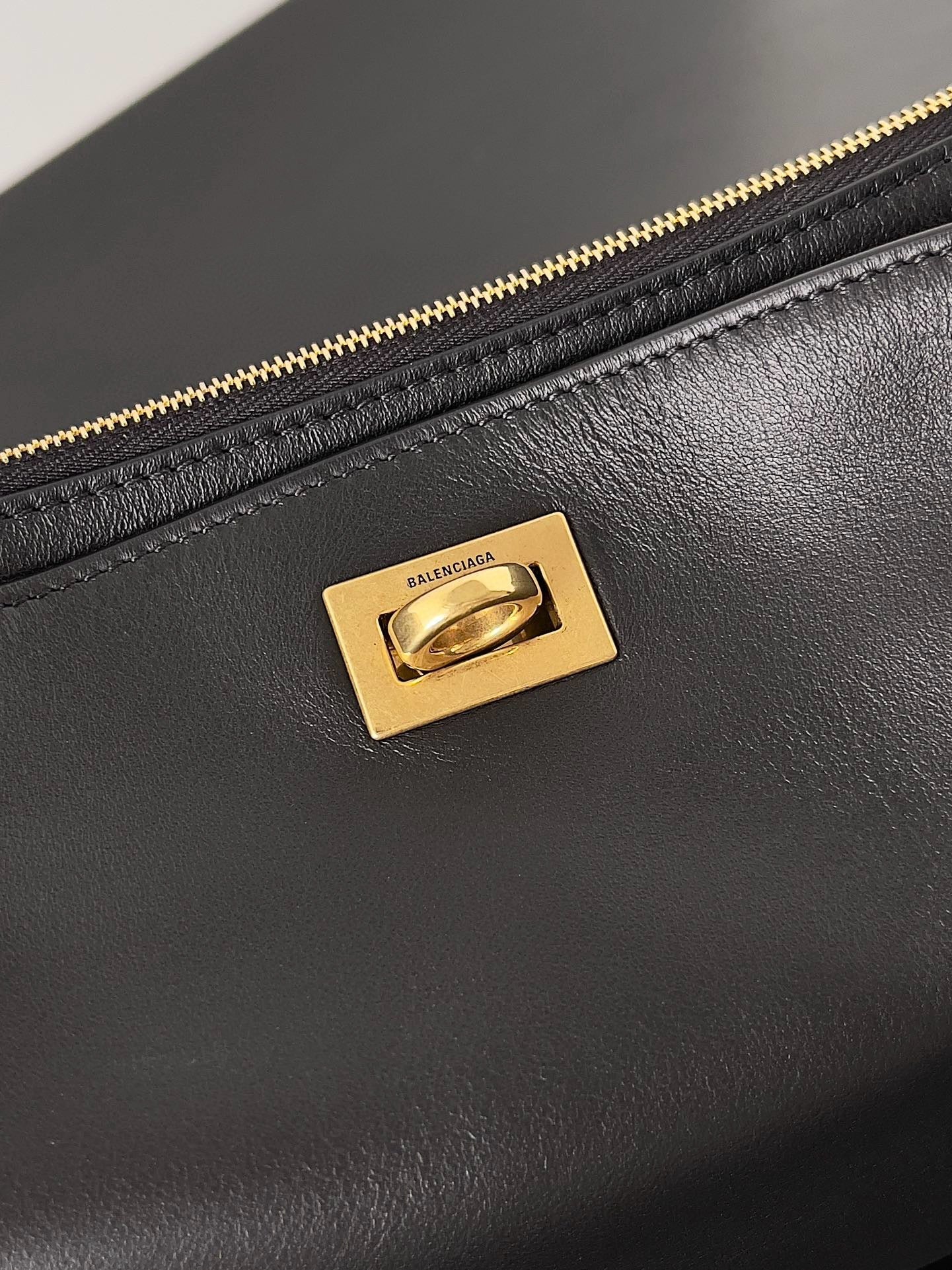 RODEO 22 IN BLACK CALFSKIN GOLD HARDWARE