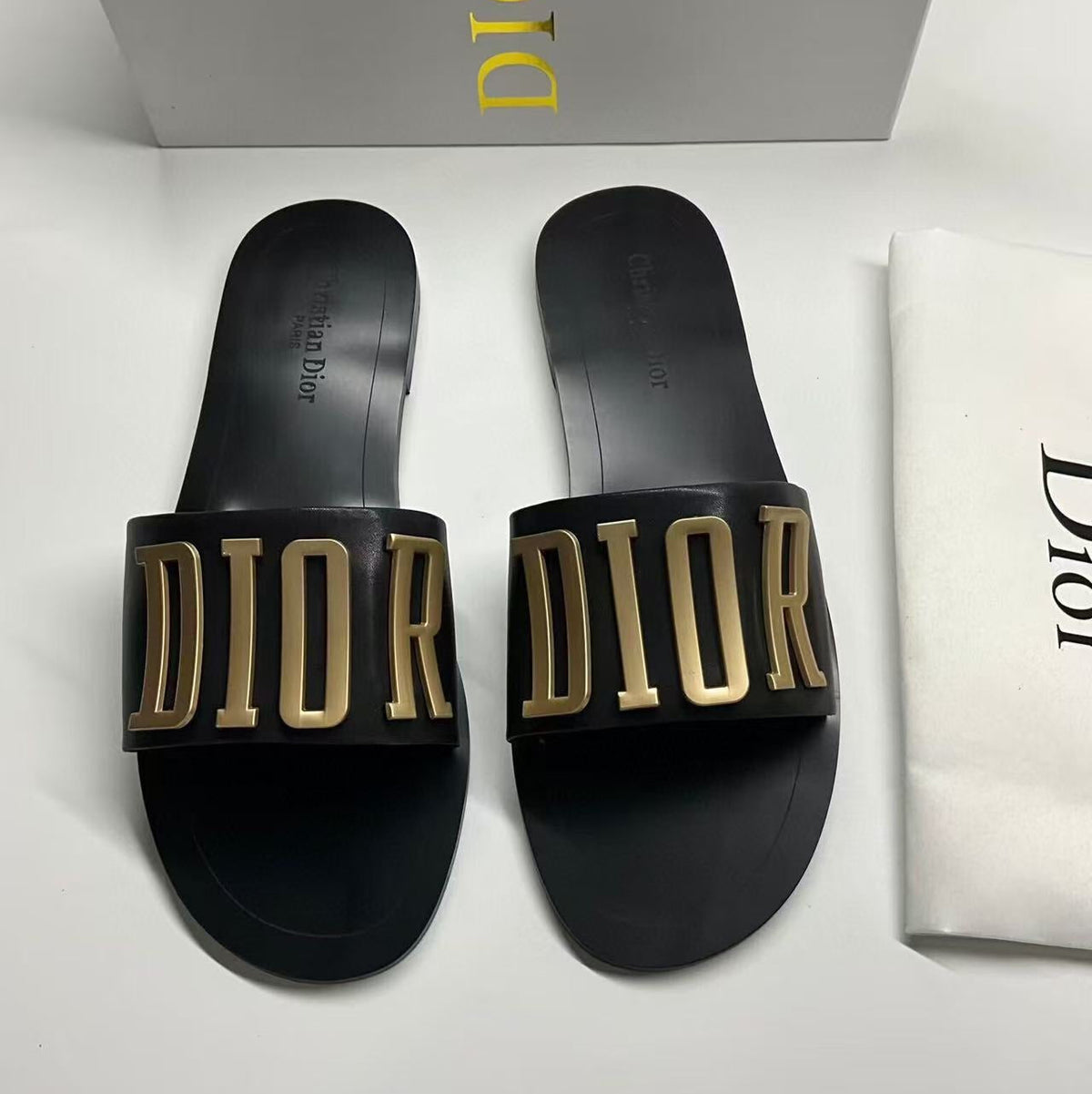 CD SLIDE REVOLUTION BLACK GHW