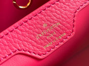 CAPUCINES MM 31 BLACK GOLD HARDWARE