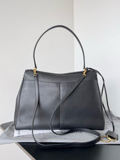 RODEO MEDIUM BAG 35 IN BLACK SMOOTH CALFSKIN GOLD HARDWARE