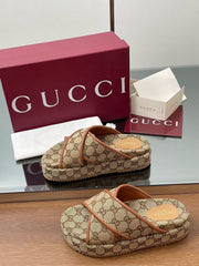 GG PLATFORM SANDALS IN BEIGE AND DARK BROWN GG CANVAS