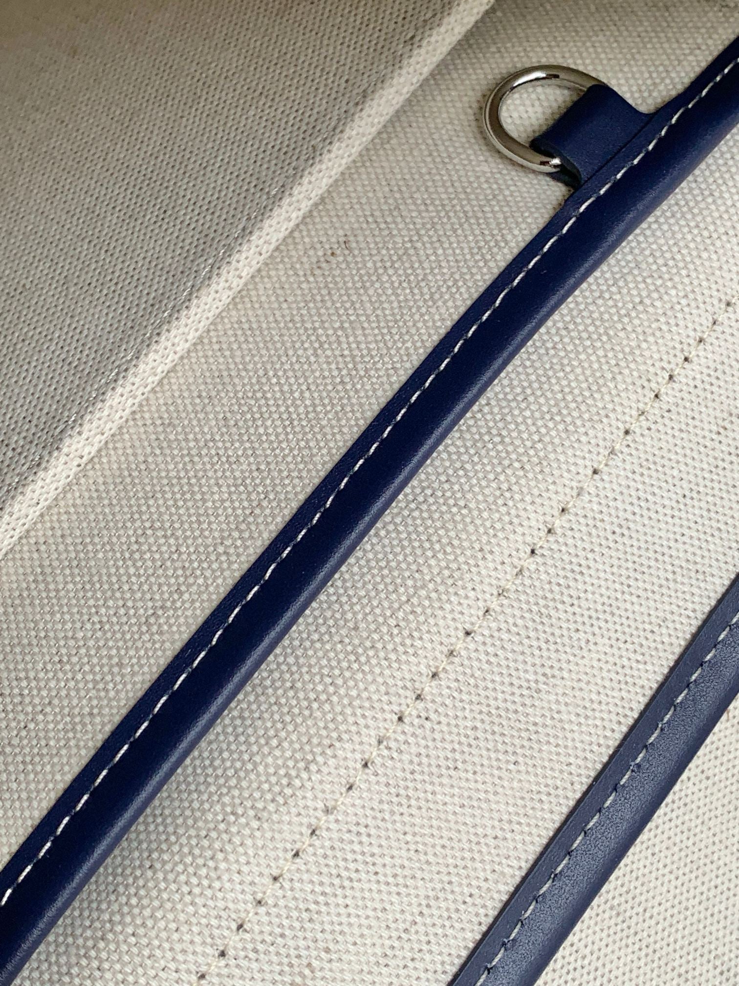 CAPETIEN MESSENGER BAG 39 IN NAVY BLUE GOYARDINE CANVAS AND CALFSKIN