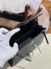 HM KELLY MINI 22 IN BLACK AMERICAN ALLIGATOR SILVER BUCKLE