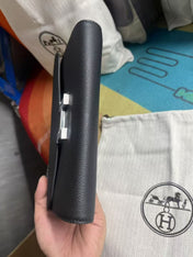 CONSTANCE SHOULDER BAG  IN BLACK CALFSKIN