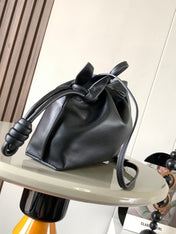 LOE MEDIUM 30 FLAMENCO KNOT IN BLACK LAMBSKIN