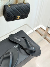 FLAT THONG SANDALS IN BLACK CALFKSIN EMBOSSED CRYSTAL