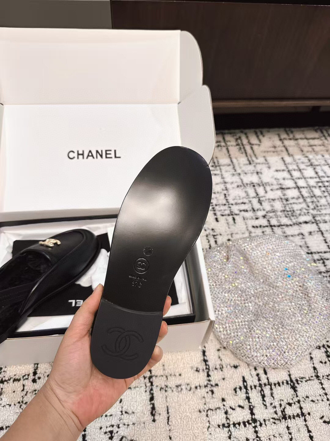 SLINGBACK LOAFER IN BLACK CALFSKIN AND SHEARLING