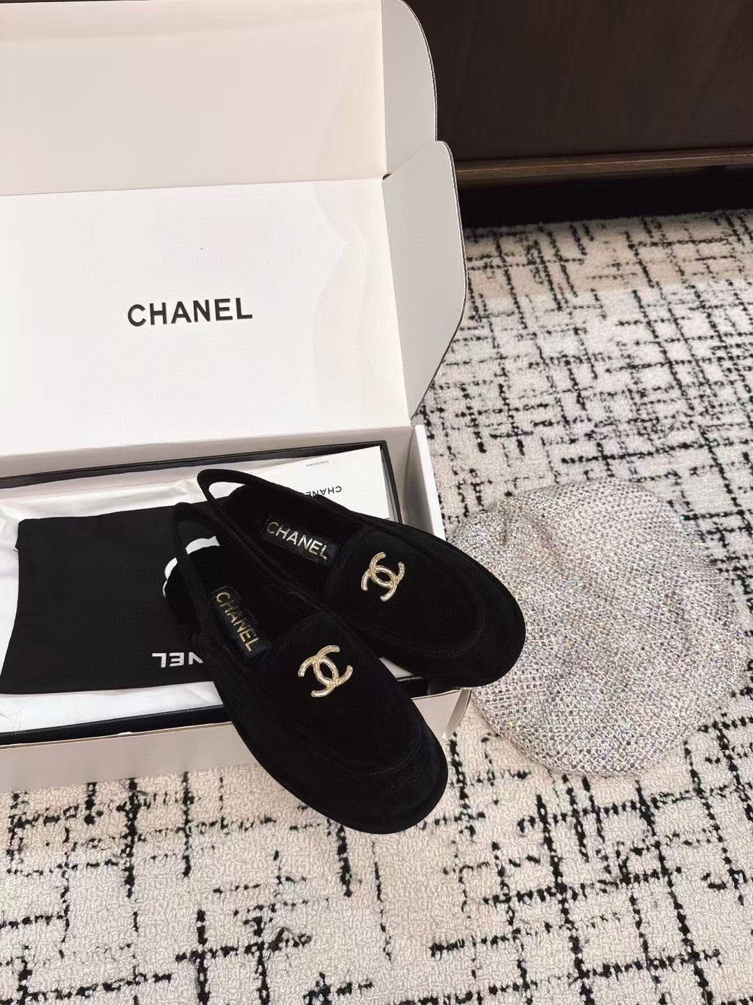 SLINGBACK LOAFER IN BLACK SUEDE AND SHEARLING