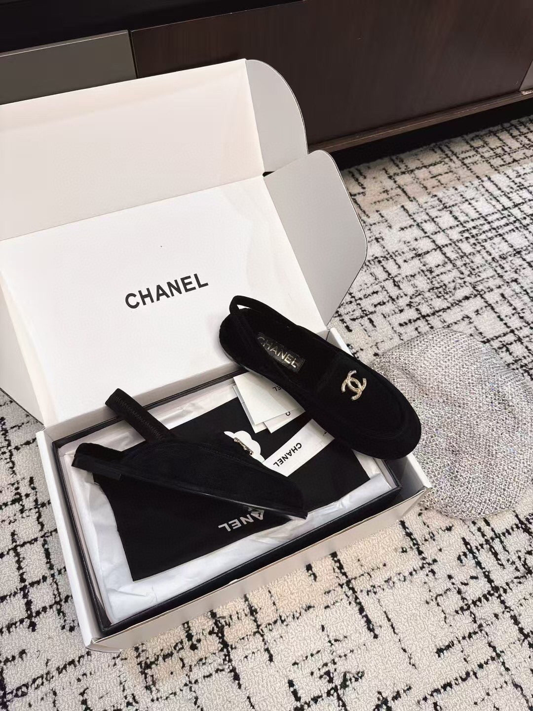 SLINGBACK LOAFER IN BLACK SUEDE AND SHEARLING