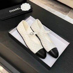 MARY JANE IN WHITE QUILTED LAMSKIN