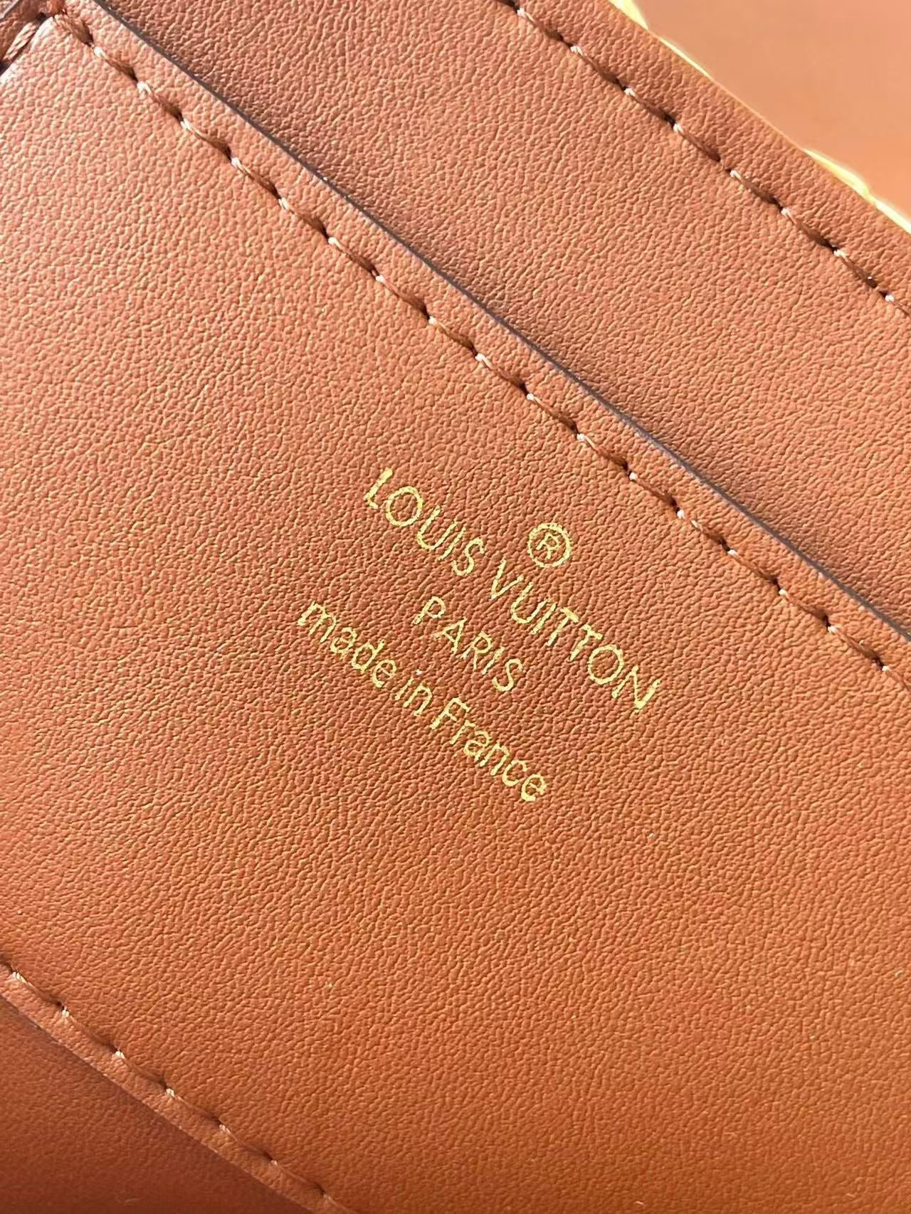 LV SHOULDER BAG 24 IN BEIGE WOVEN RAFFIA GOLD HARDWARE