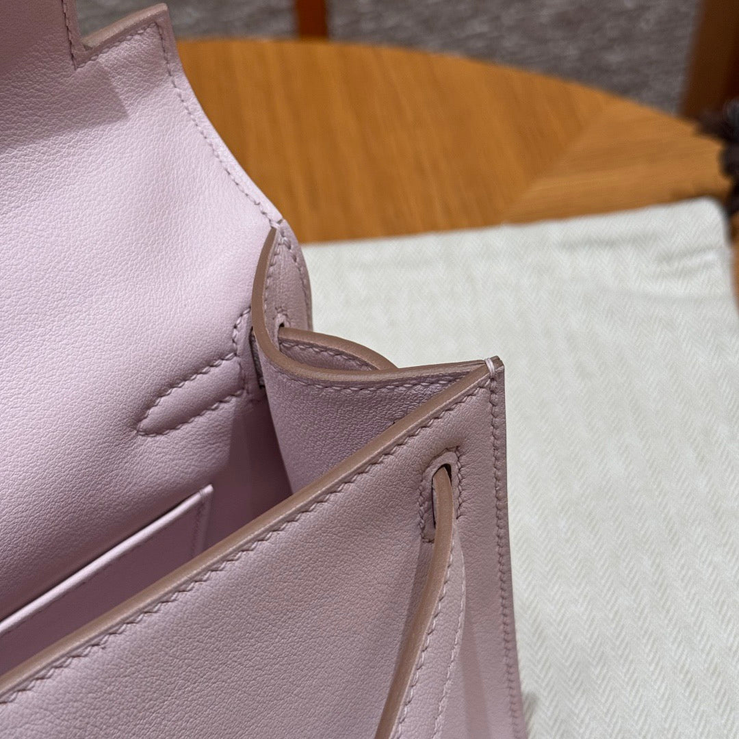 HM KELLY POCHETTE 22 IN LIGHT PINK CALFSKIN SILVER HARDWARE