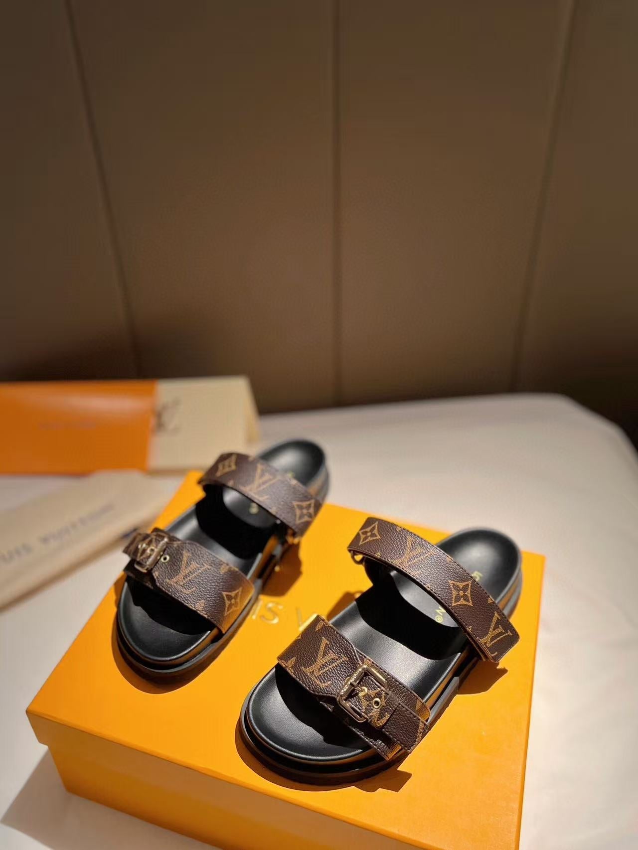 LV GOLD BUCKLE SANDALS IN BROWN MONOGRAM CANVAS