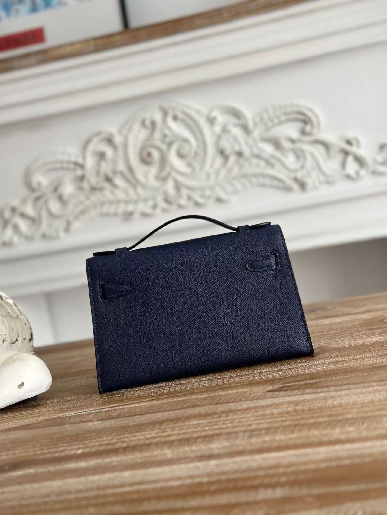 HM KELLY MINI POCHETTE 22 IN NAVY BLUE CALFSKIN