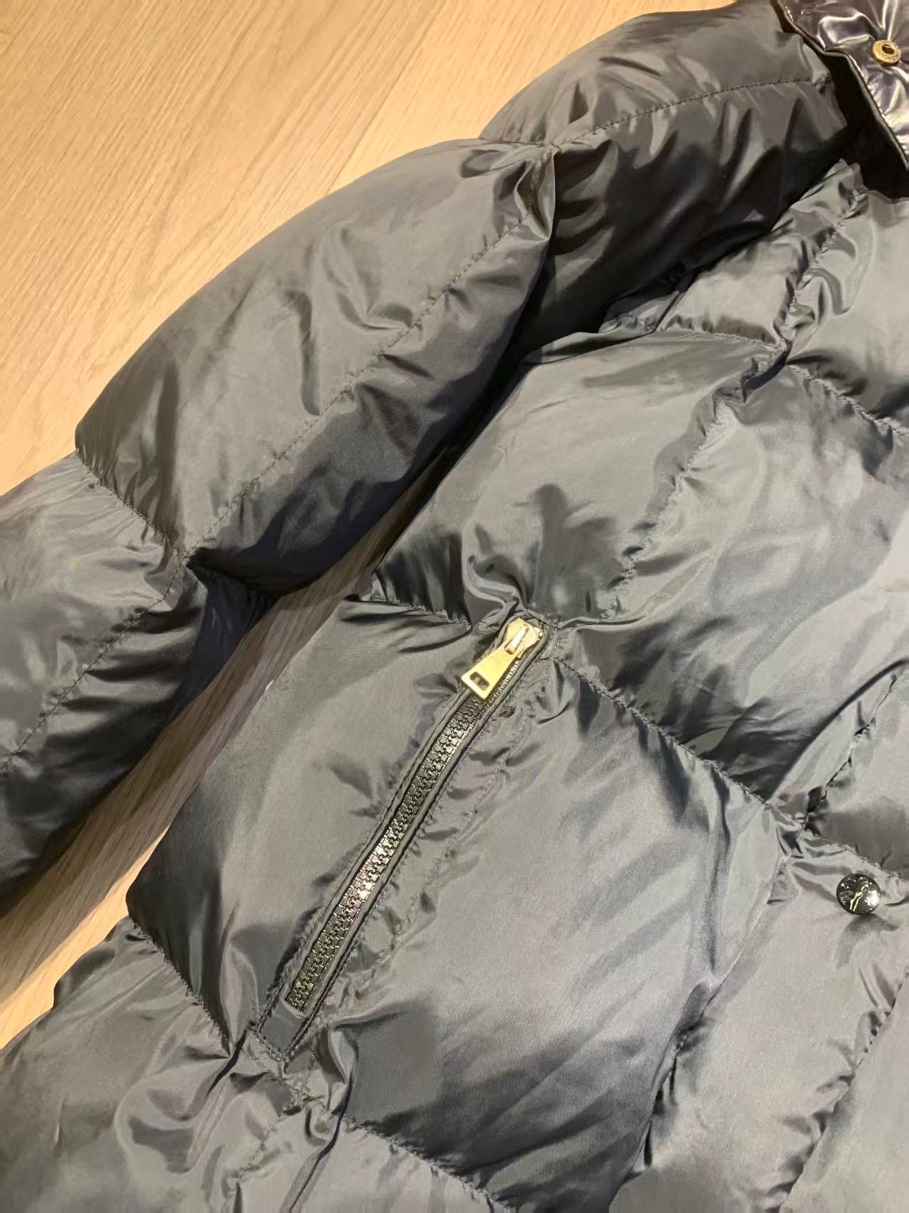 HOODED LONG PUFFER JACKET IN BLACK