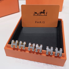 GOLD LACQUERED MINI POP H EARRINGS LIGHT GRAY