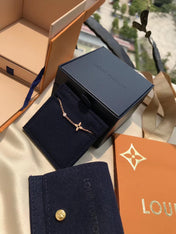 LV BLOSSOM SERIES SINGLE FLOWER DIAMOND COLLARBONE NECKLACE