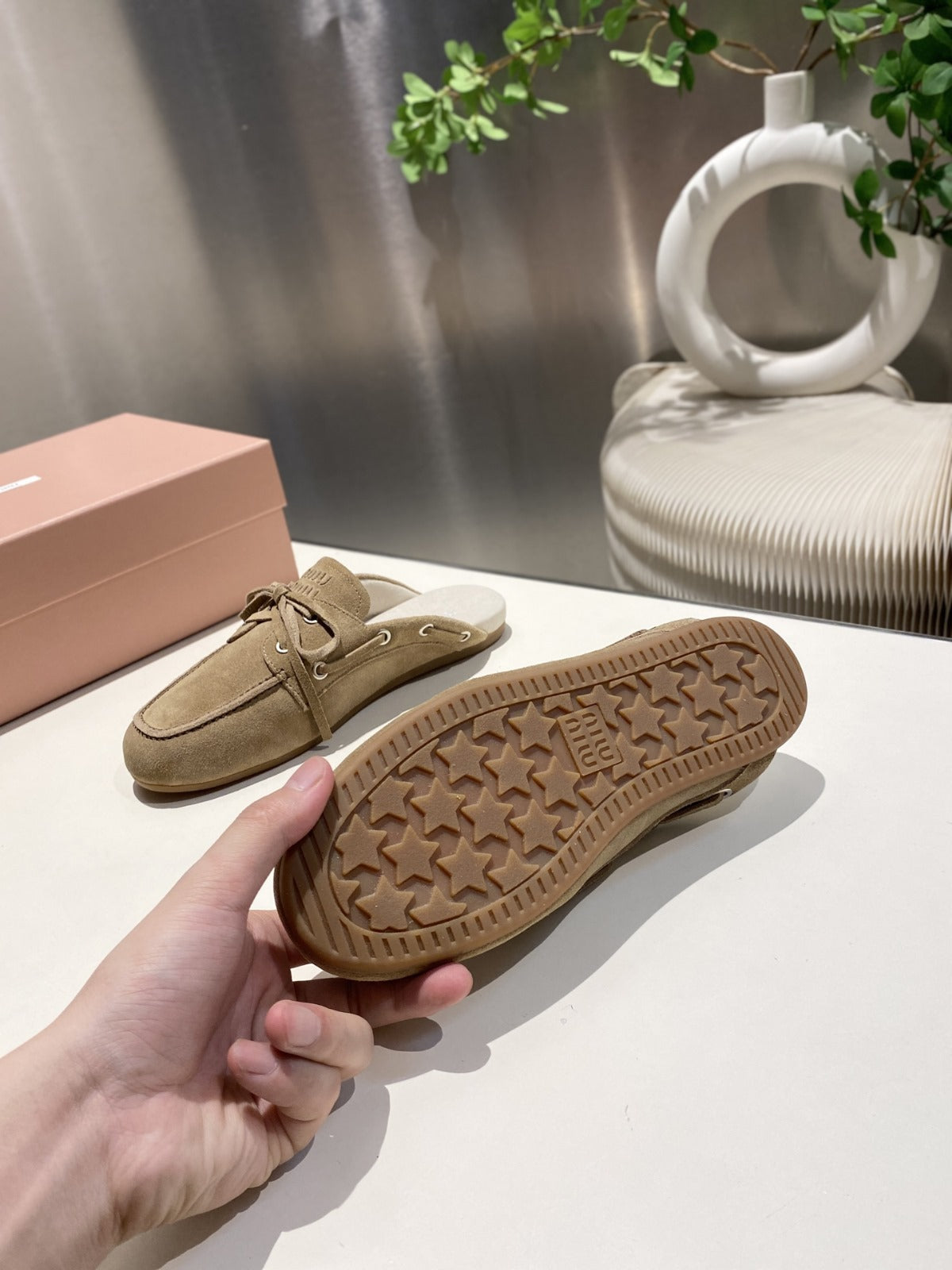 MIU FADED MULE IN LIGHT BROWN ECRU SUEDE