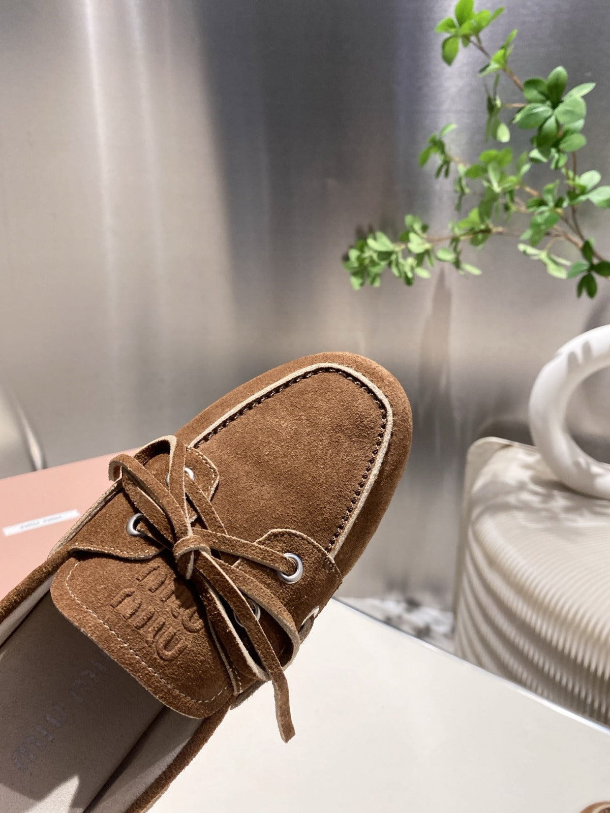 MIU FADED MULE IN BROWN ECRU SUEDE