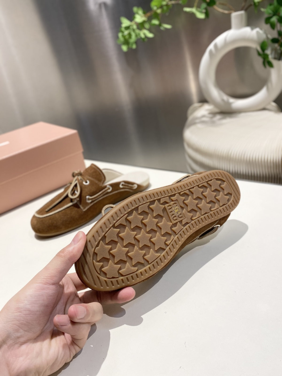 MIU FADED MULE IN BROWN ECRU SUEDE