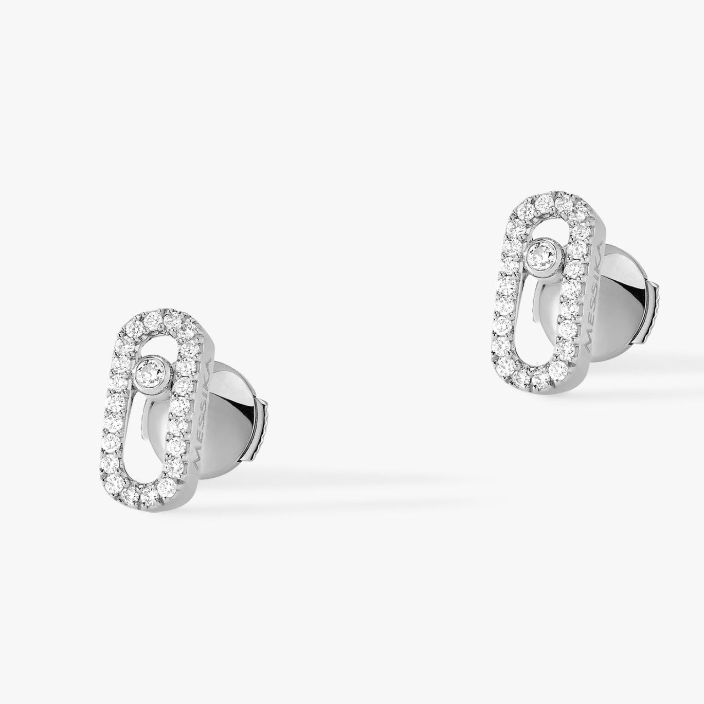 boucles-oreilles-puces-diamant-or-blanc-move-uno-05634_1_82b62f23-9997-44c9-9816-afee555b7b85.jpg