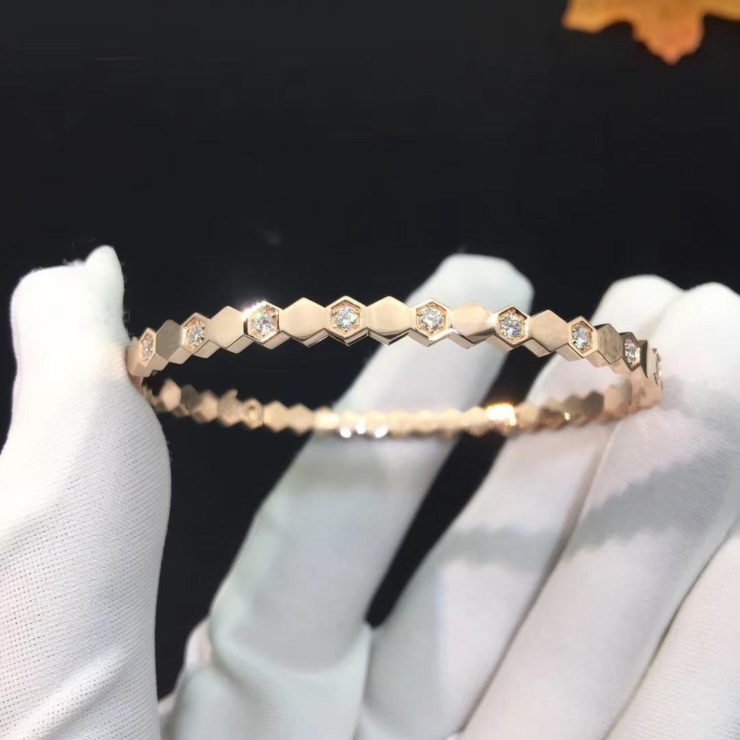 chaumet-bee-my-love-bracelet-rose-gold-diamonds-083433-coral-2_74ca79bb-c03c-4c06-b27e-73679cf2b8ec.jpg