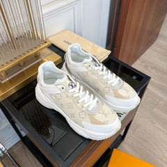 LV RUN 55 SNEAKER GEIGE