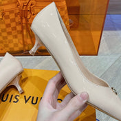 LV SINGLE LOW HEEL PUMP BIEGE