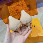 LV SINGLE LOW HEEL PUMP BIEGE