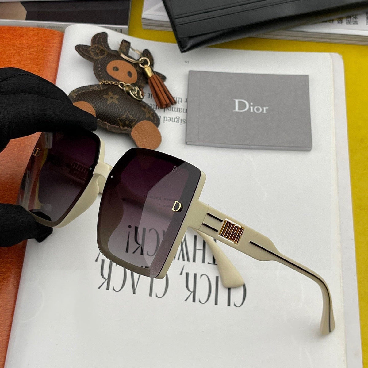 MONTAIGNE SQUARE SUNGLASS D5290 IN ACETATE