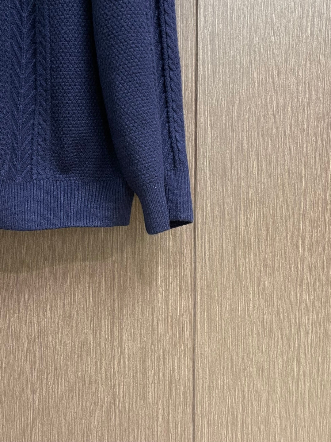 LP 26S CREW NECK SWEATER 607