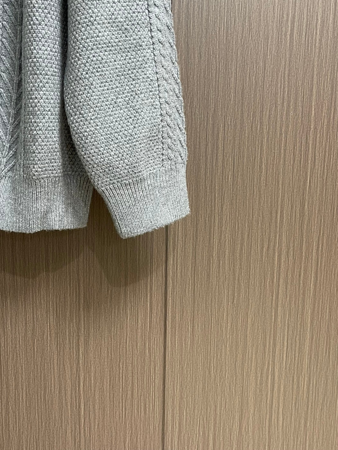 LP 26S CREW NECK SWEATER 606