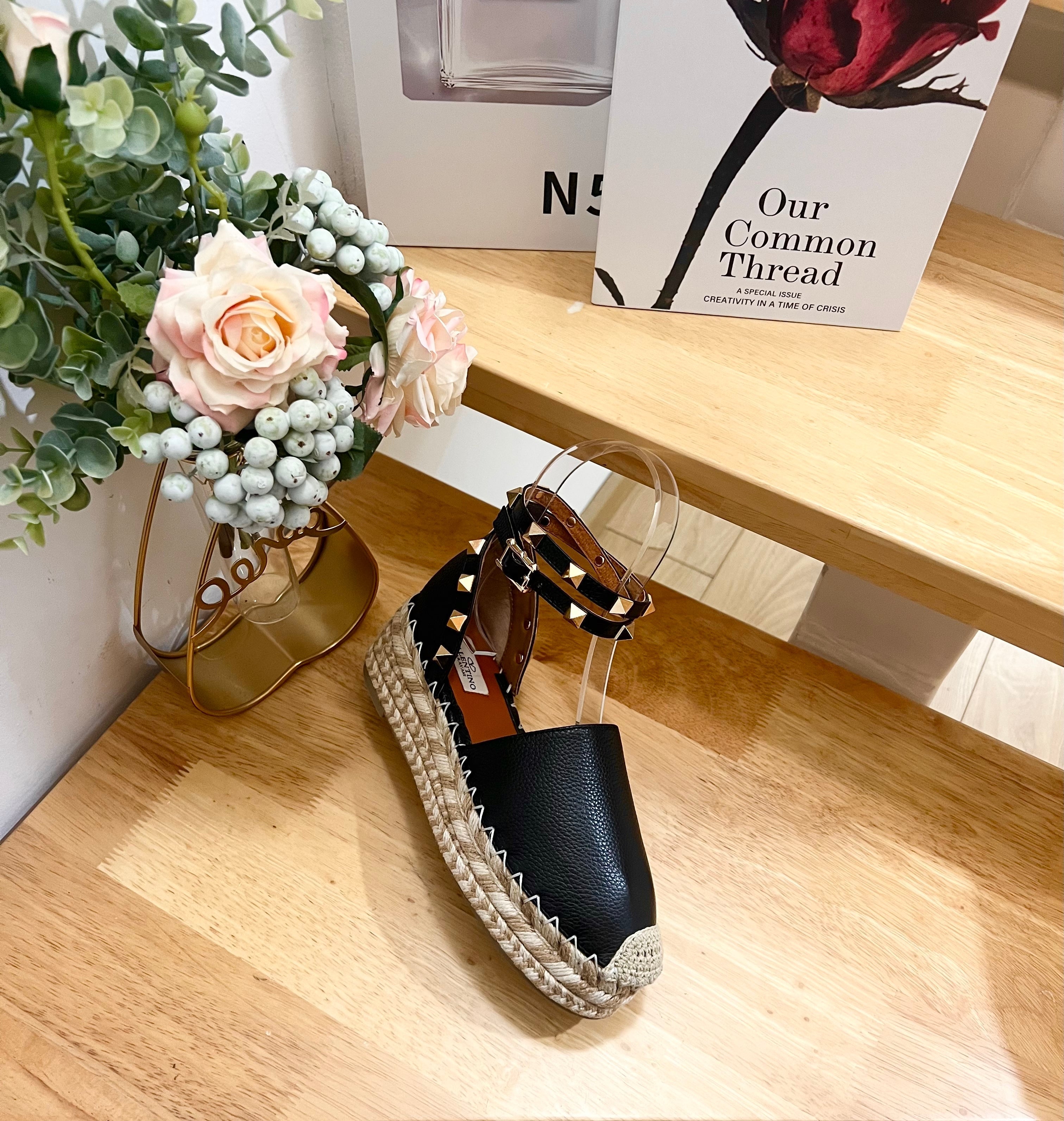 BLACK LEATHER ROCKSTUD ESPADRILLES ANKLE STRAP FLATS