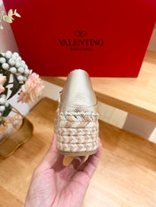 FLAT ESPADRILLE IN SILVER CALFSKIN 2 CM WITH STUDS