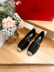 FLAT ESPADRILLE IN BLACK CALFSKIN 2 CM WITH STUDS
