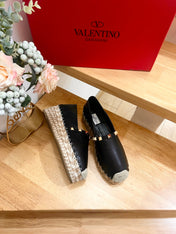 FLAT ESPADRILLE IN BLACK CALFSKIN 2 CM WITH STUDS