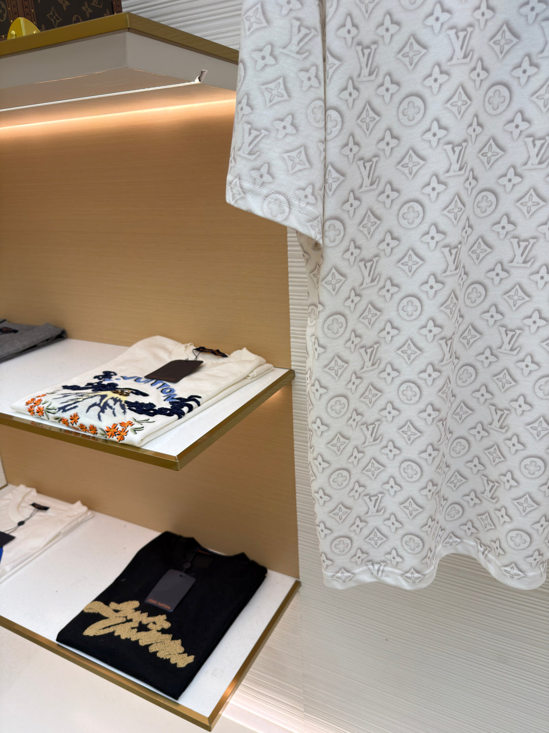 LV 25S SHORT-SLEEVE T-SHIRT 592304