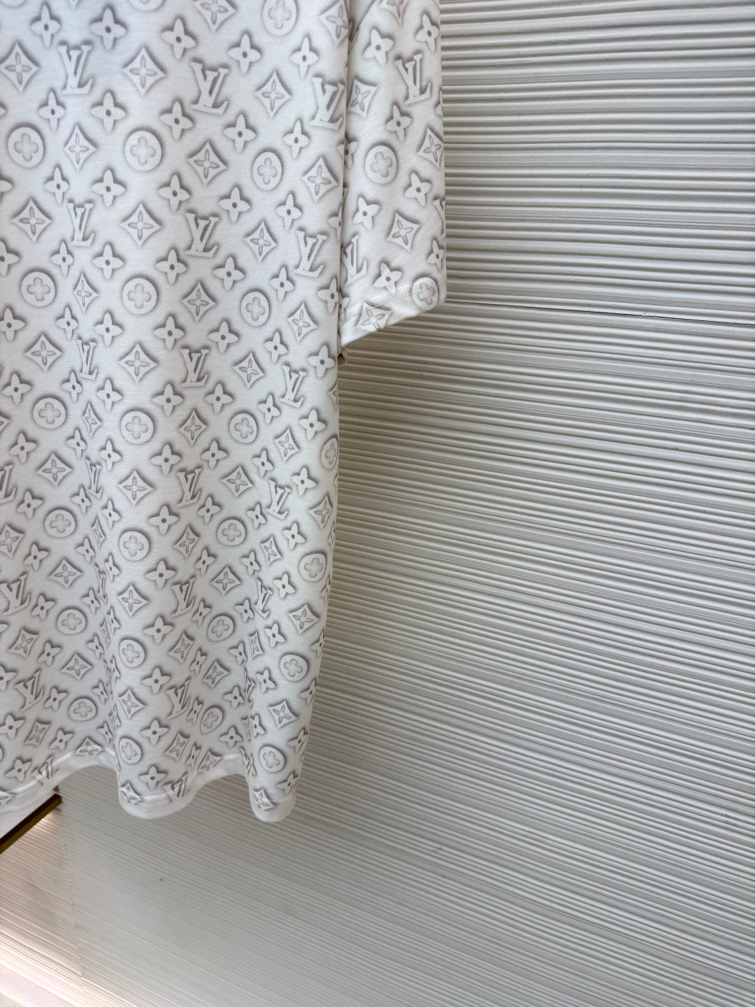 LV 25S SHORT-SLEEVE T-SHIRT 592304