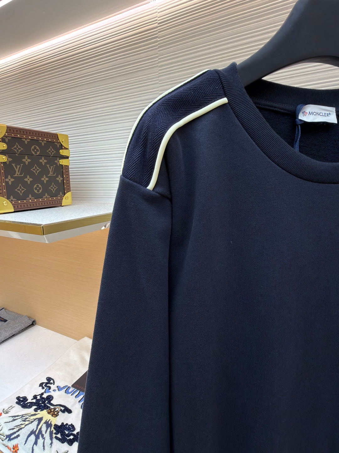 MONCLER SWEATSHIRT STYLE 161