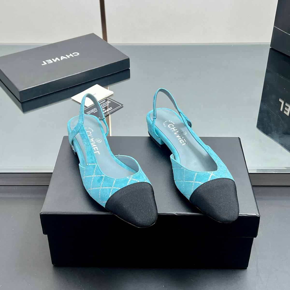 CC SLINGBACK 25S 25 MM IN BLUE SUEDE AND BLACK FABRIC
