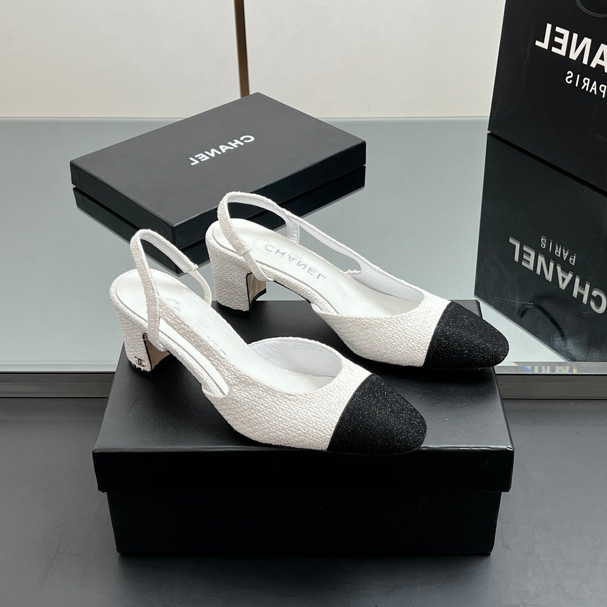 CC SLINGBACK 25S 65 MM IN WHITE AND BLACK TWEED