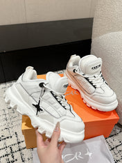 SNEAKER IN WHITE CALFSKIN AND BREATHABLE MESH 175310