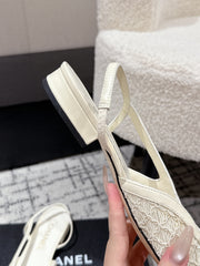 SLINGBACK 25S IN OFF WHITE AND BLACK FABRIC