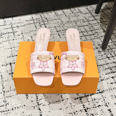 LV CHERRY HIGH HEELS 25S 55 MM IN LIGHT PINK CALFSKIN STYLE 1