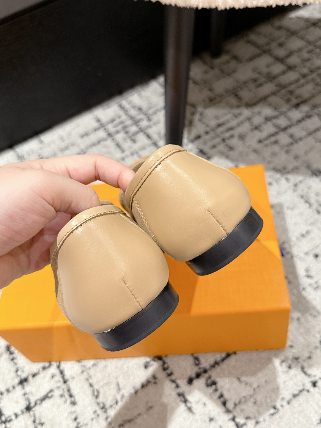 LV LOAFER 25S IN BEIGE SUEDE AND CALFSKIN