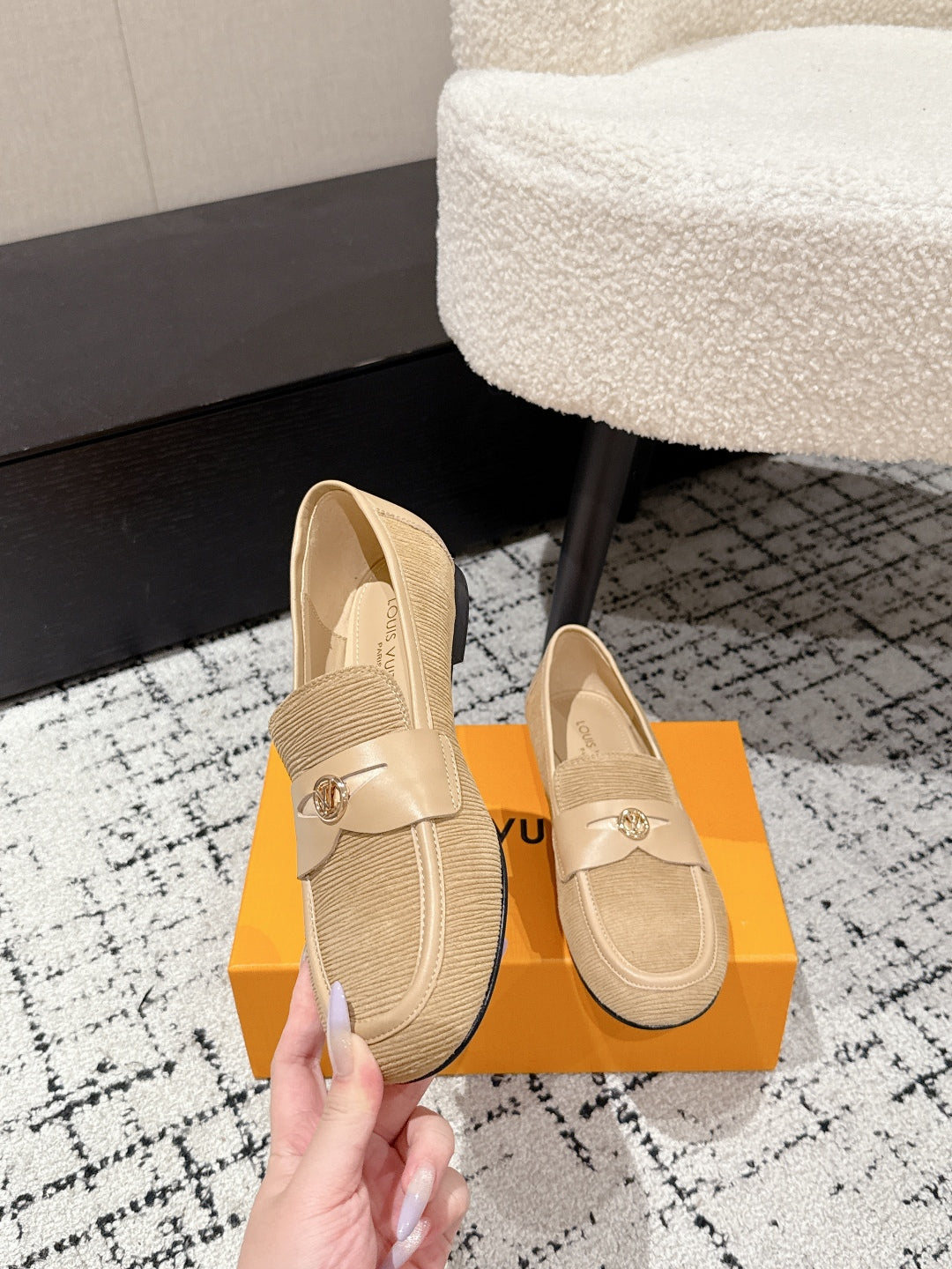 LV LOAFER 25S IN BEIGE SUEDE AND CALFSKIN