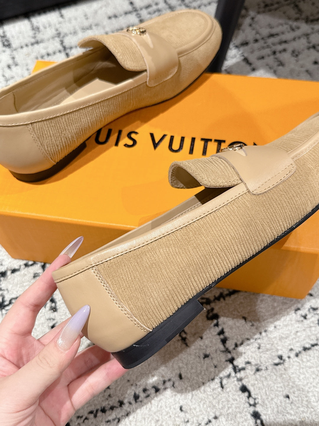 LV LOAFER 25S IN BEIGE SUEDE AND CALFSKIN