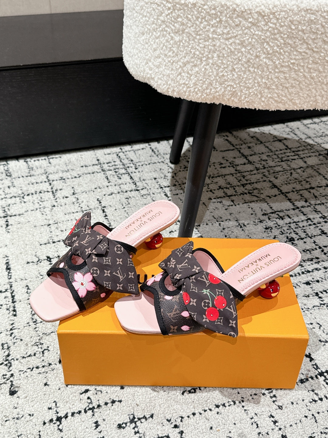 LV CHERRY HIGH HEELS 25S IN DARK BROWN AND PINK CALFSKIN WITH BOW STYLE 16